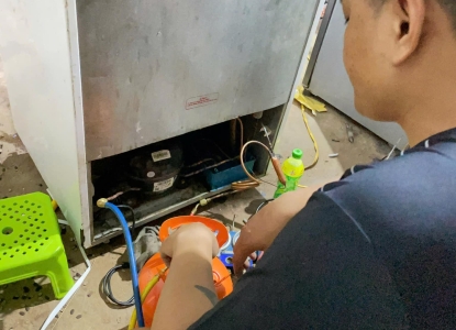 TỦ LẠNH BỊ ĐÓNG TUYẾT LÀ DO ĐÂU? CÁCH XỬ LÝ ĐƠN GIẢN TẠI NHÀ